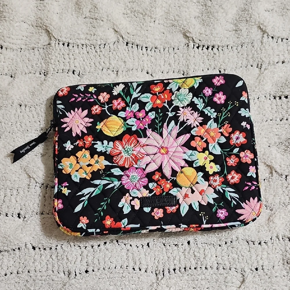 Vera Bradley Retired Tangerine Twist Print Tablet Case